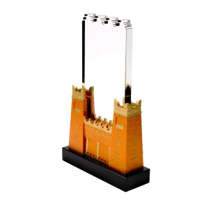 Castle Design Crystal Award in Black Presentation Box - Image 4